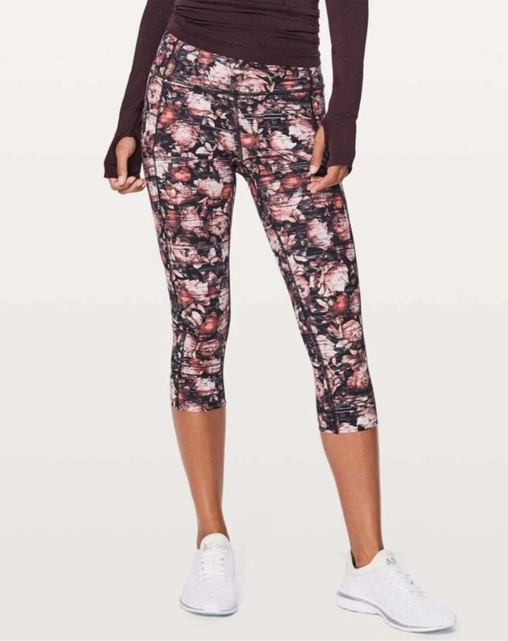 Lululemon Fast Free Crop ll Nulux 19" Leggings Size 4 Peony Floral Gym Yoga Run